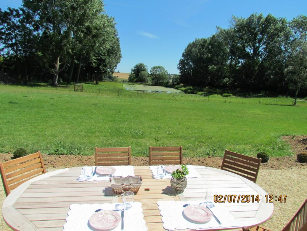 L'Orangerie Du Grand Jardin Villa Condé-sur-Seulles Dış mekan fotoğraf