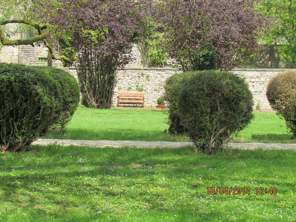 L'Orangerie Du Grand Jardin Villa Condé-sur-Seulles Dış mekan fotoğraf
