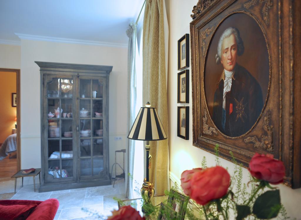 L'Orangerie Du Grand Jardin Villa Condé-sur-Seulles Oda fotoğraf